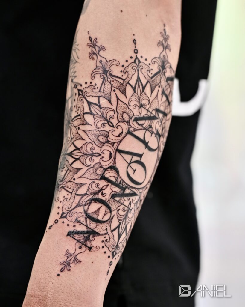 mandala lettering tattoo Daniel 03