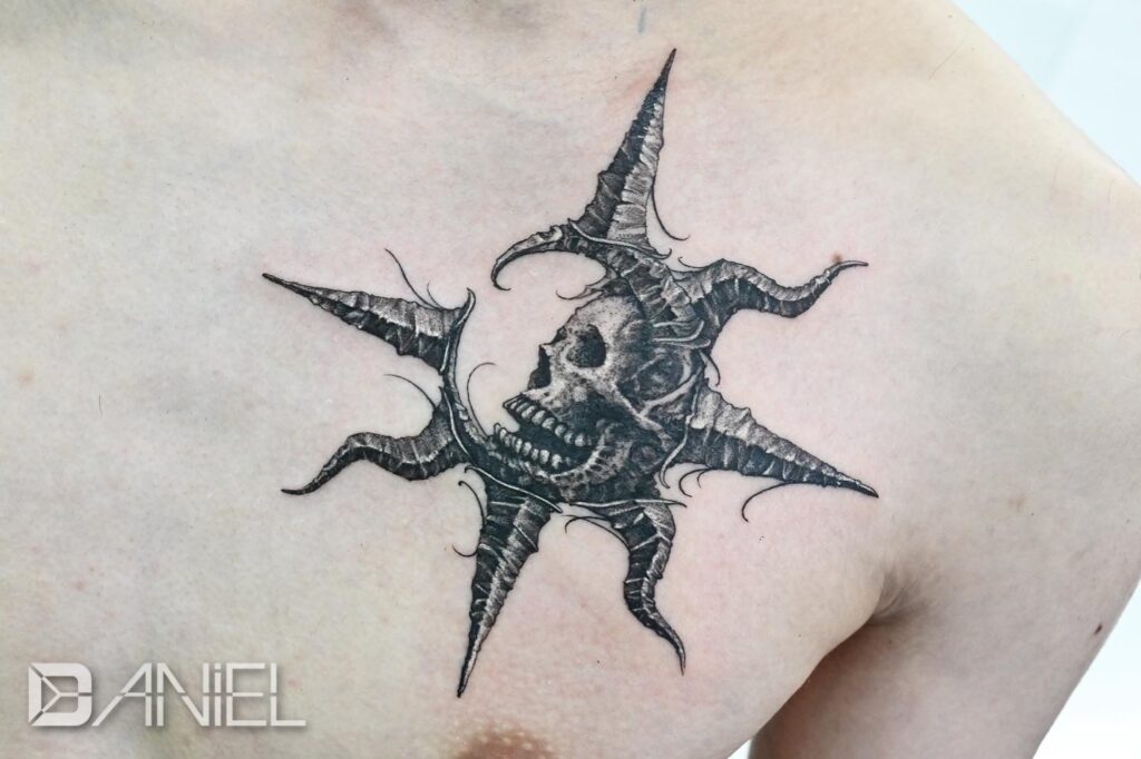 skull sun tattoo Daniel 02