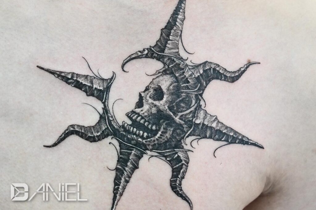 skull sun tattoo Daniel 03