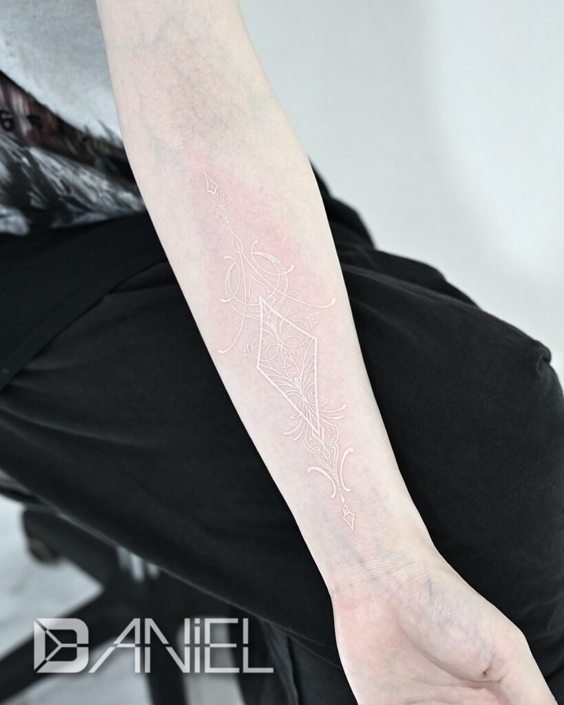 white geometric tattoo daniel 06