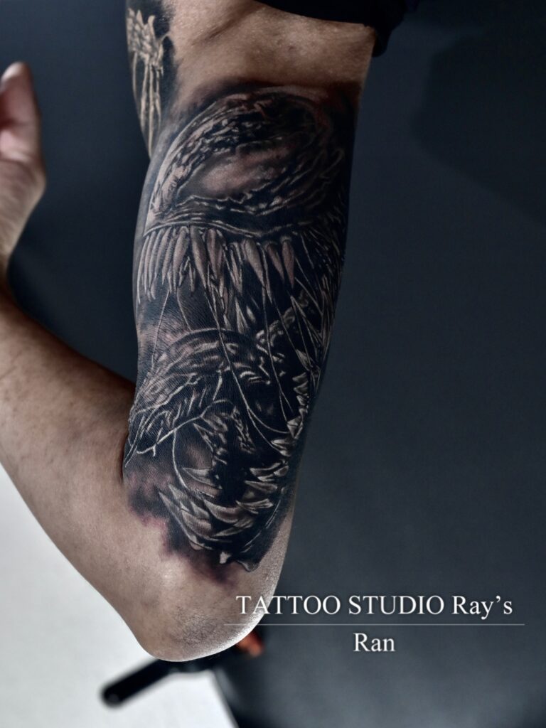 venom movie portrait tattoo Ran