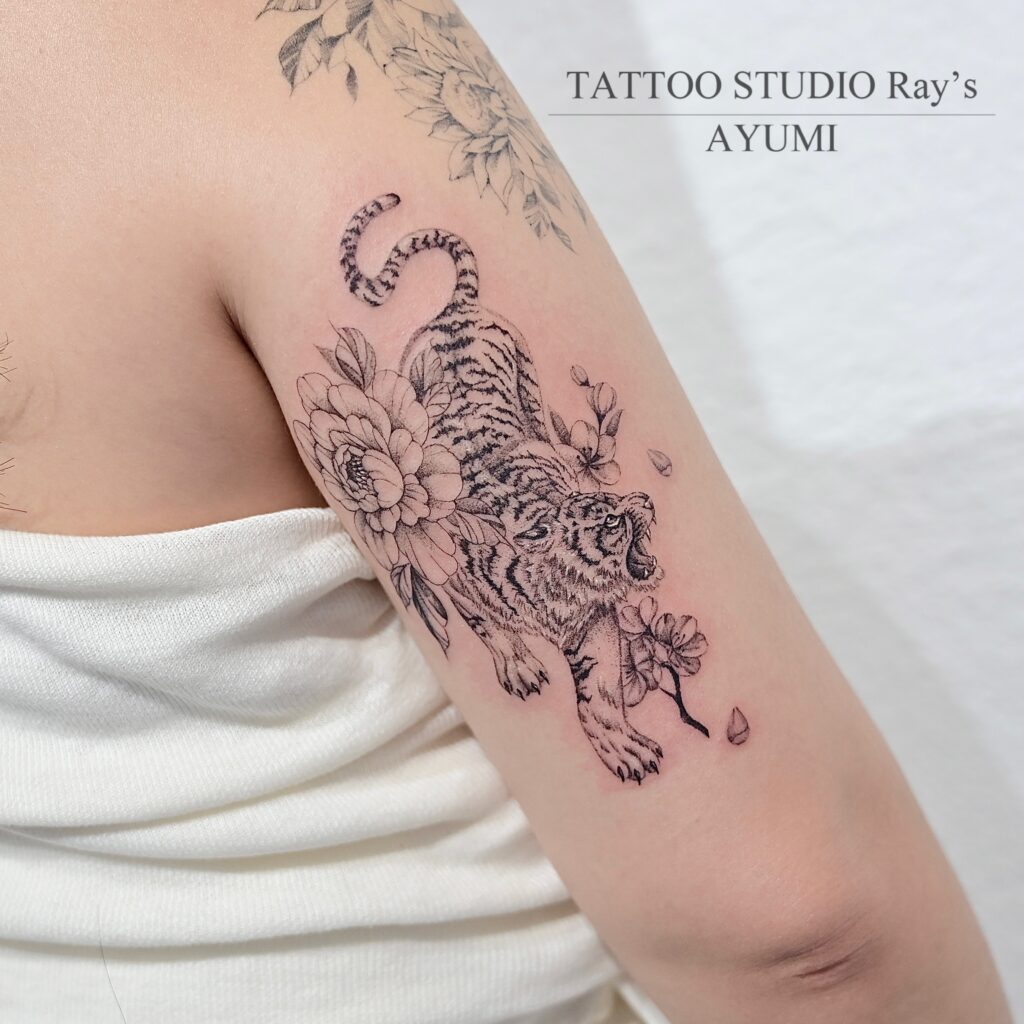 tiger × flower tattoo ayumi 02