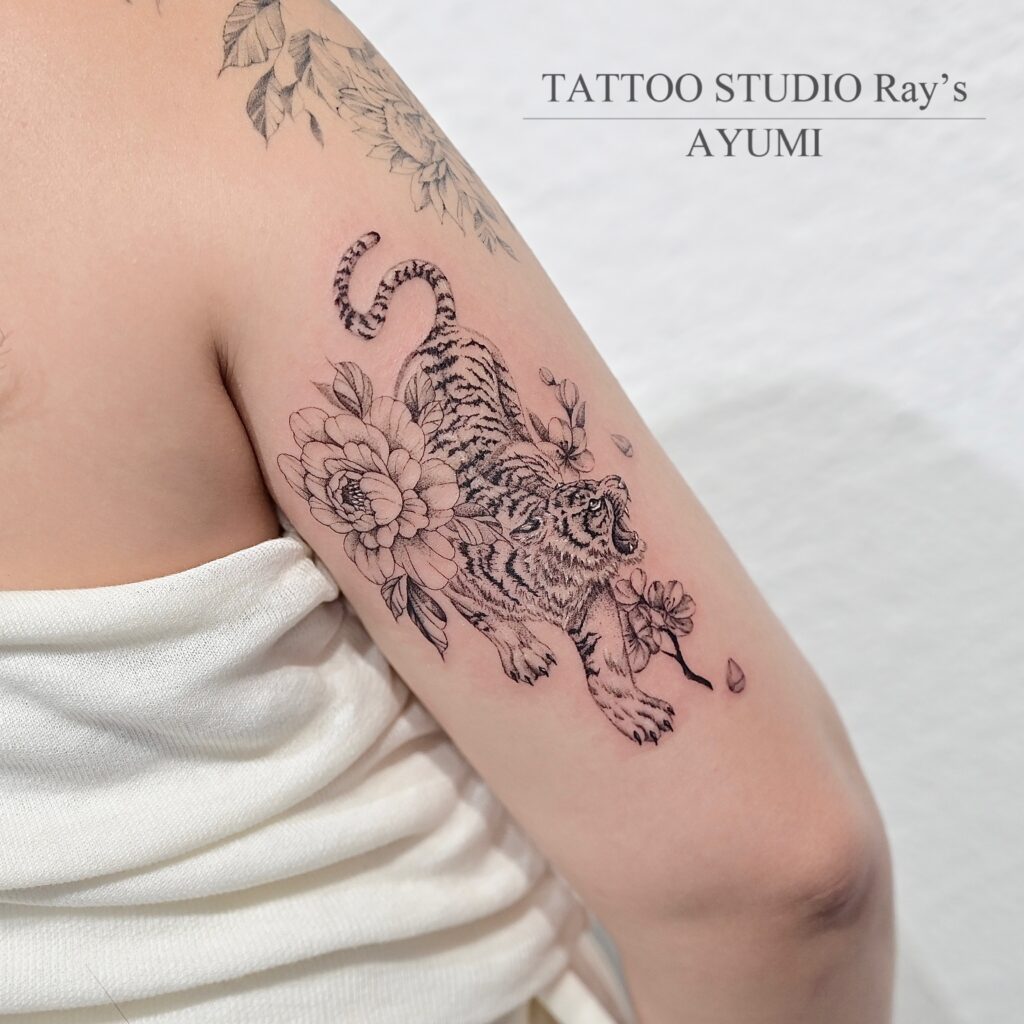 tiger × flower tattoo ayumi