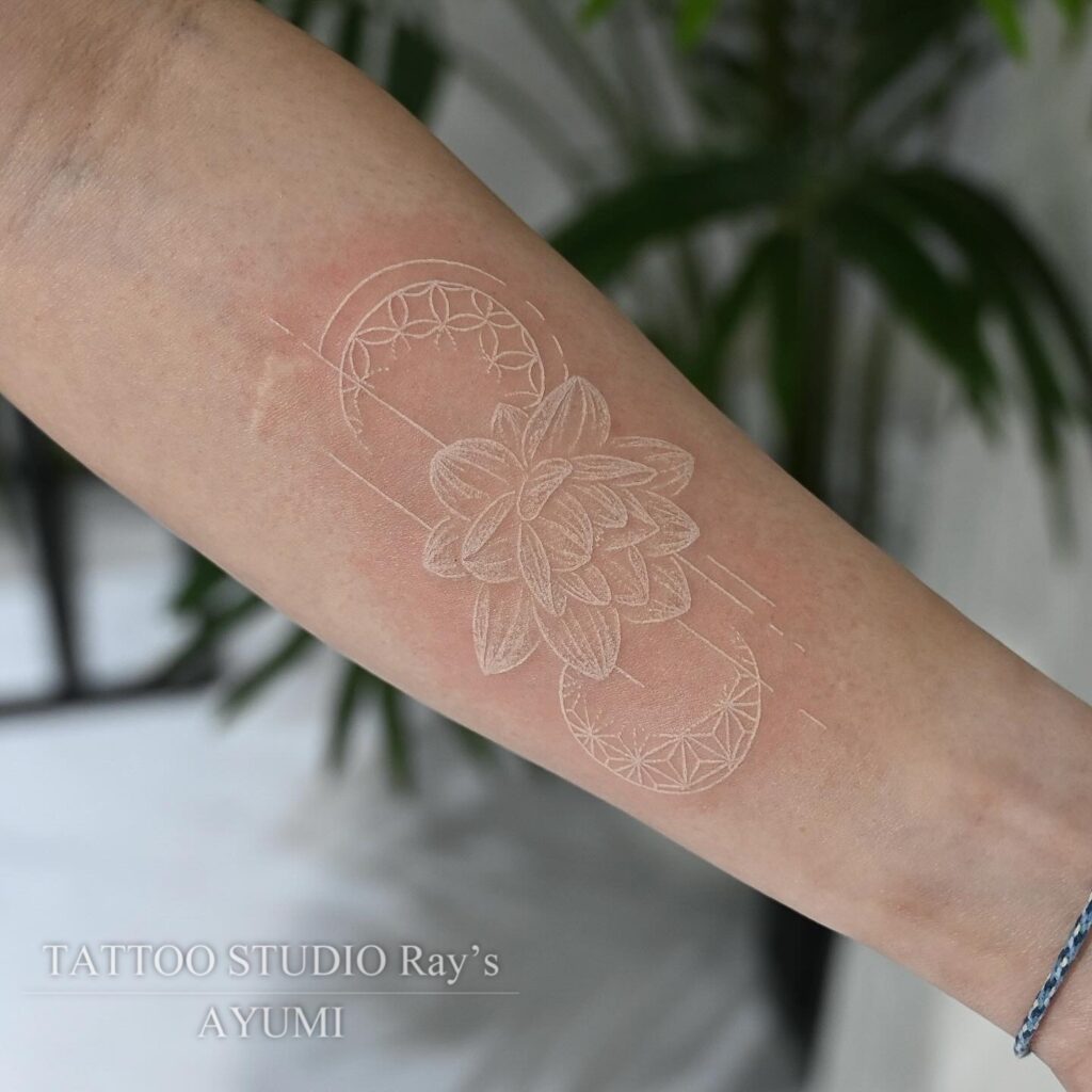 white lotus tattoo ayumi