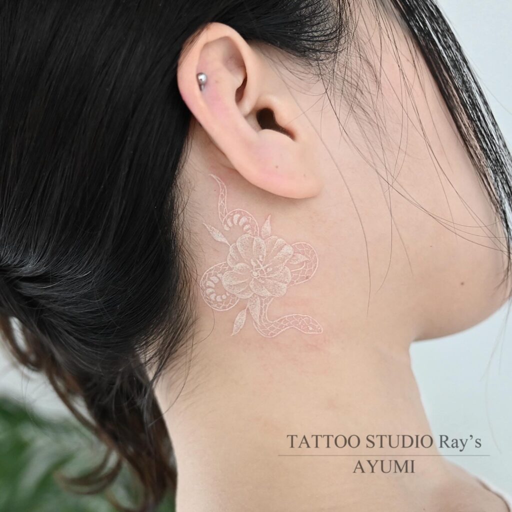 white snake × flower tattoo ayumi 03