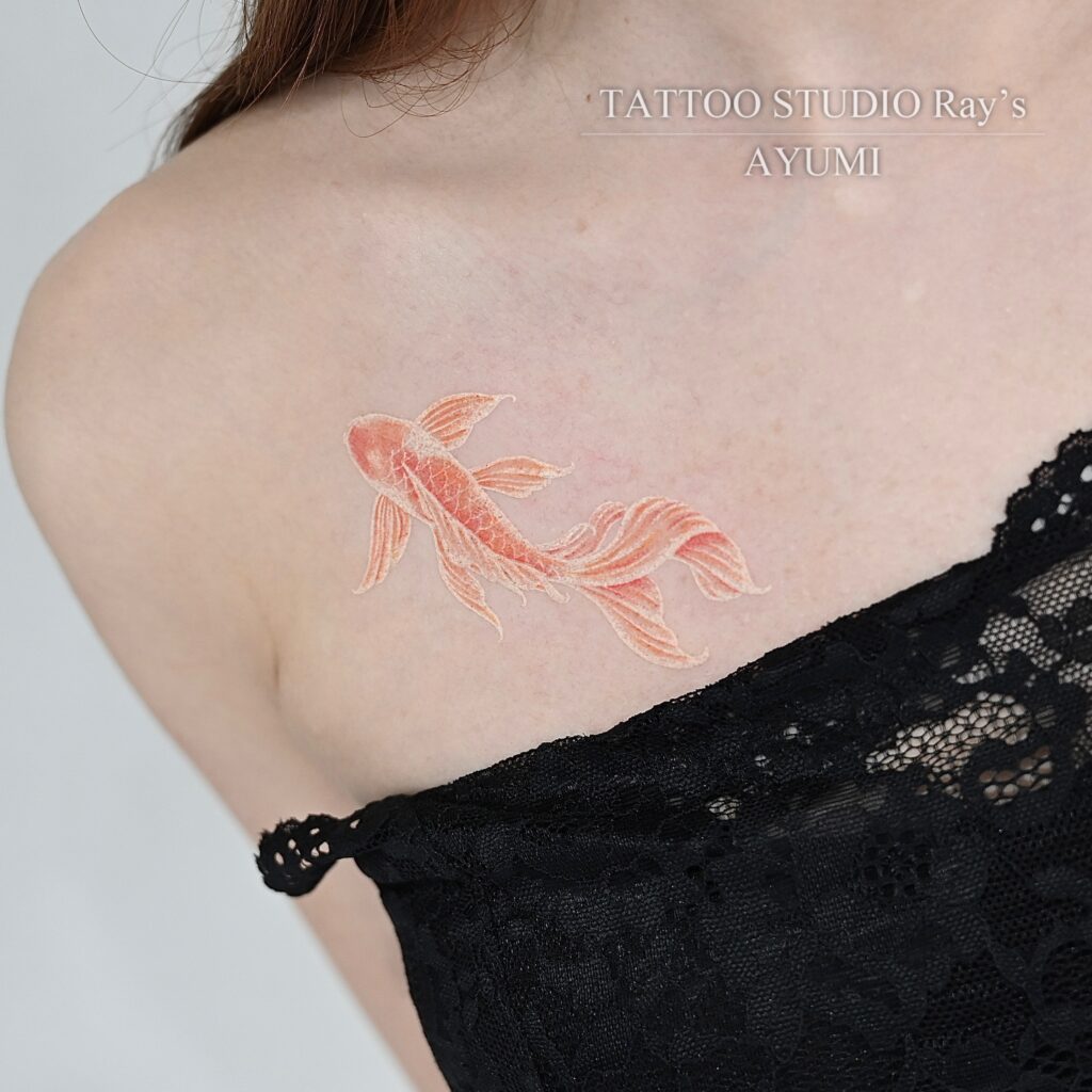 antima gold fish tattoo ayumi 02