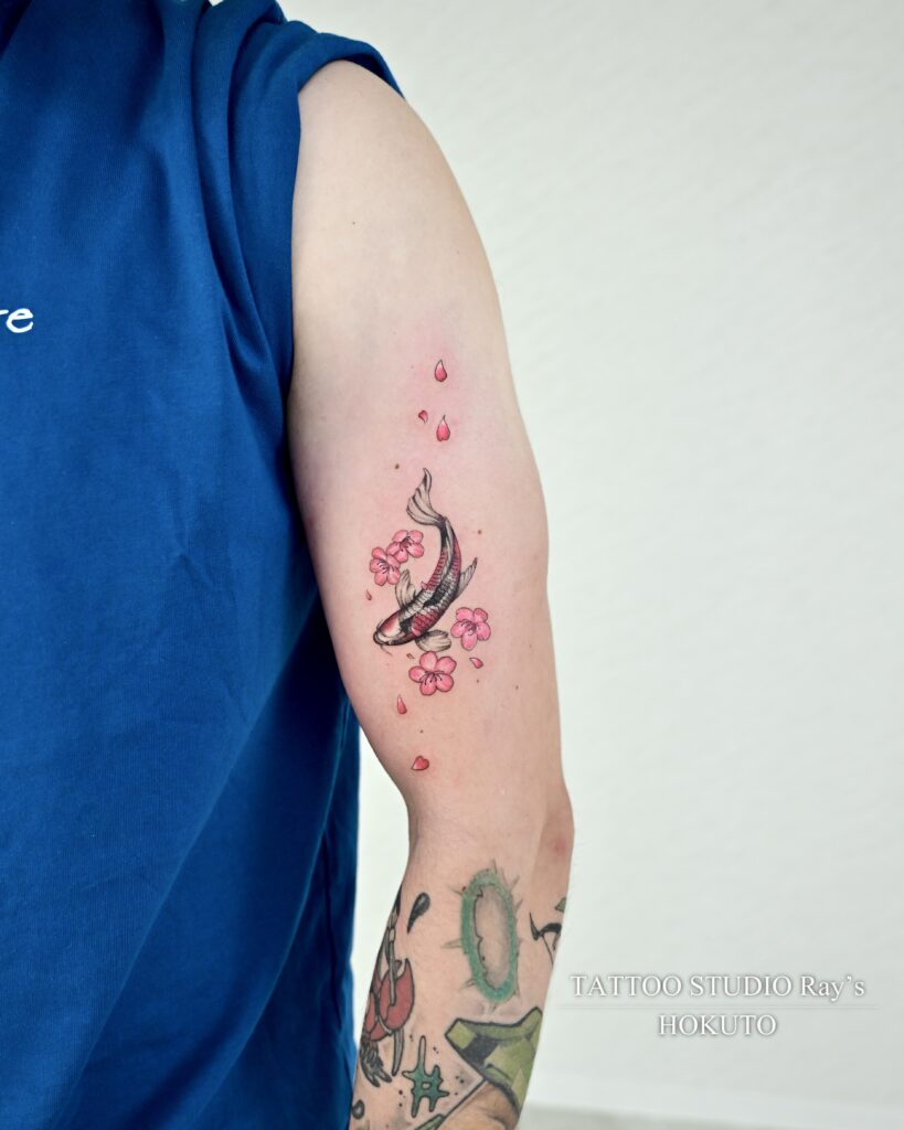 koi fish × cherry blossom tattoo hokuto 03