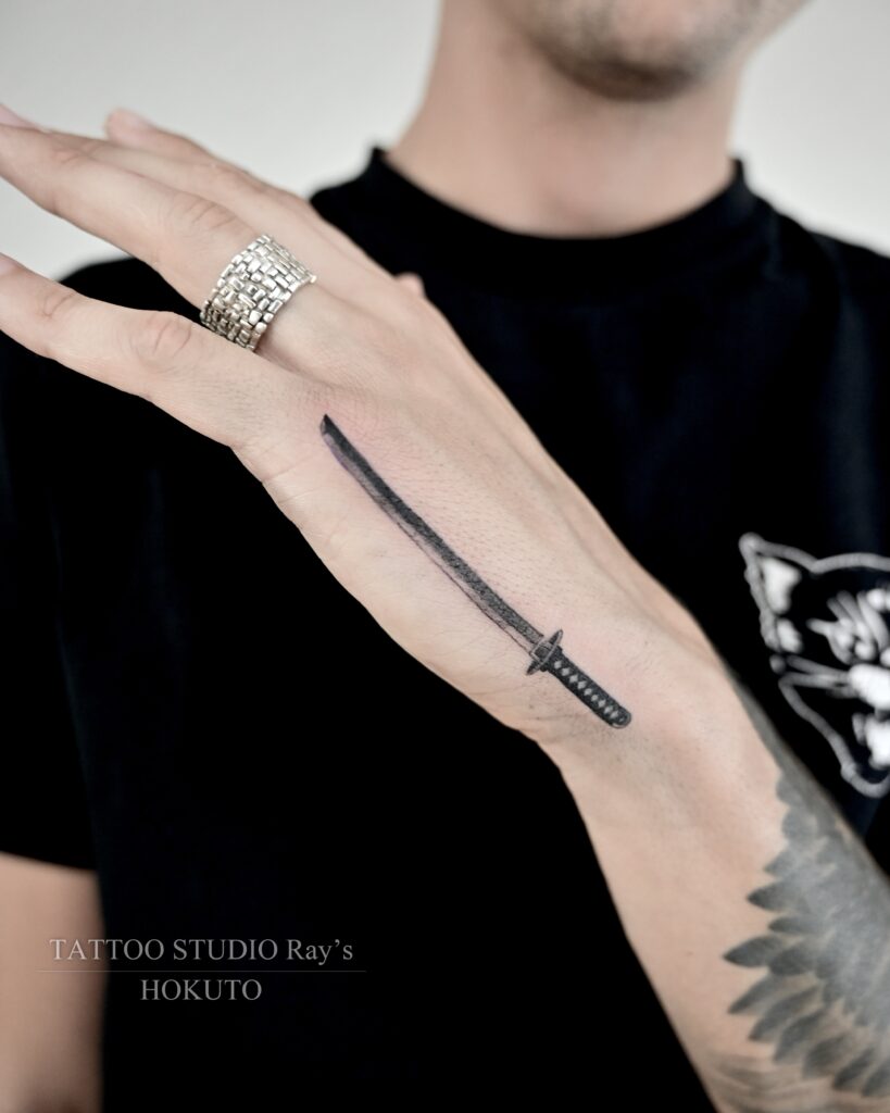 sword tattoo hokuto 02