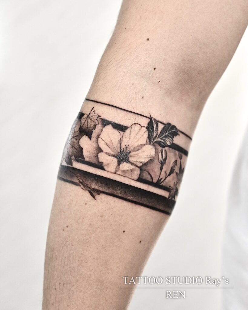 sakura & autumn leaves tattoo ren 01