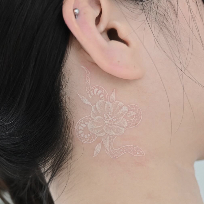 ホワイトタトゥー 3